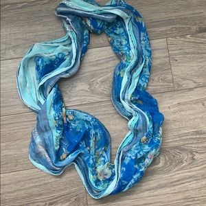 Blue infinity scarf